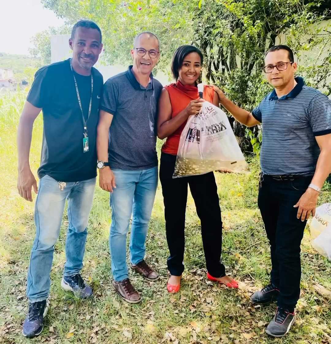 Camacã: Prefeitura entrega 30 mil alevinos da espécie Tambaqui e Tilápia para agricultores 

